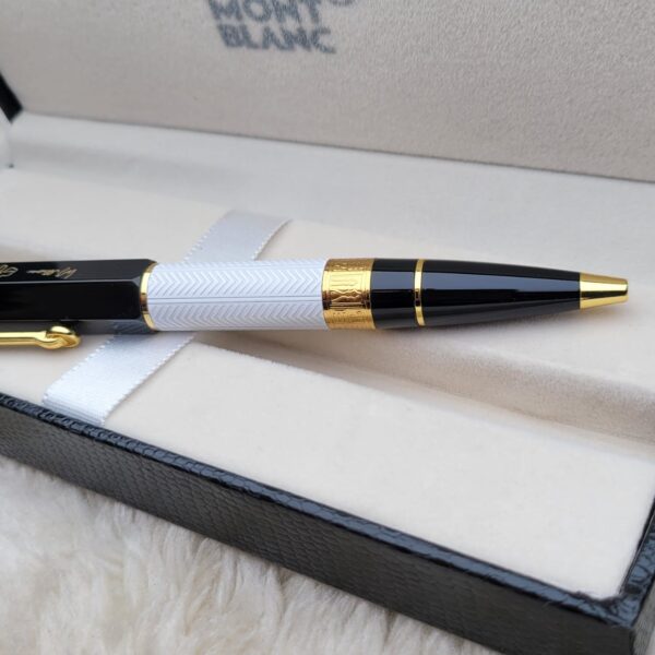 mont blanc pen 896596